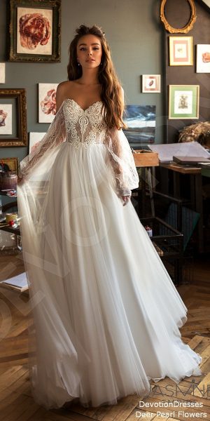A-line silhouette Roxana long sleeves wedding dress