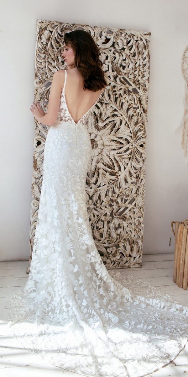Sheath lace V neck Wedding Dress