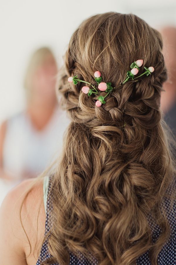 Gorgeous Half Up Half Down Wedding Hairstyle My Deer Flowers Gorgeous Half Up Half Down Wedding Hairstyle My Deer Flowers