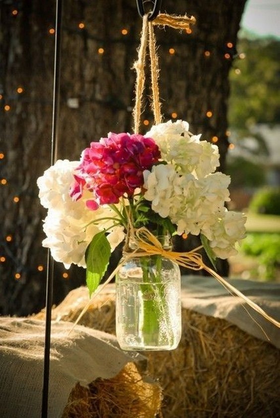 hydrangea mason jar wedding decor