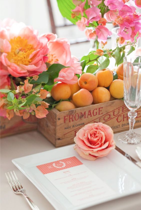peach and pink wedding table decor