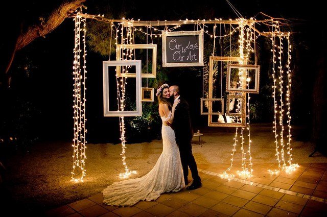 Romantic rustic country light wedding photo