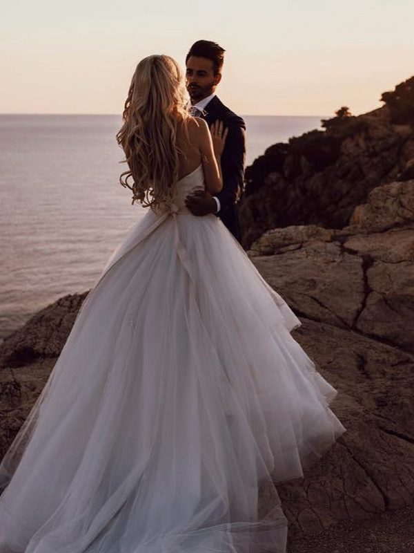 Water-Beach, Ocean and Lake wedding photo ideas