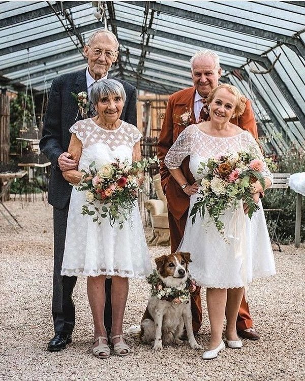 Wedding photo ideas- with your mom and grandma 7