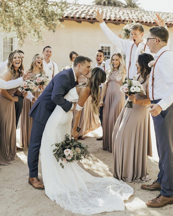 Wedding Photo Ideas with Bridesmaids and Groomsmen 