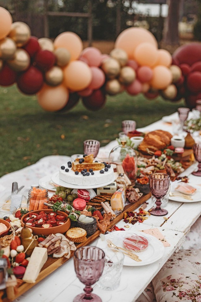 Charcuterie table food ideas for wedding #wedding #weddingfoods #weddingideas