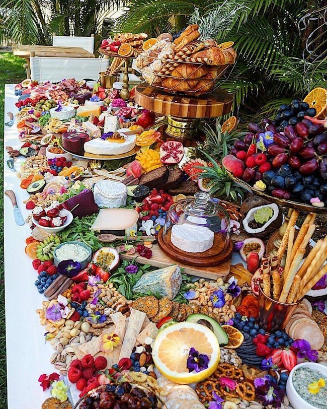 Charcuterie table food ideas for wedding #wedding #weddingfoods #weddingideas