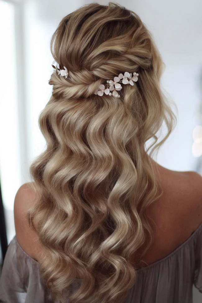 Long wedding hairstyles from lenabogucharskaya #wedding #weddingideas #hairstyles #weddingideas #weddinghair