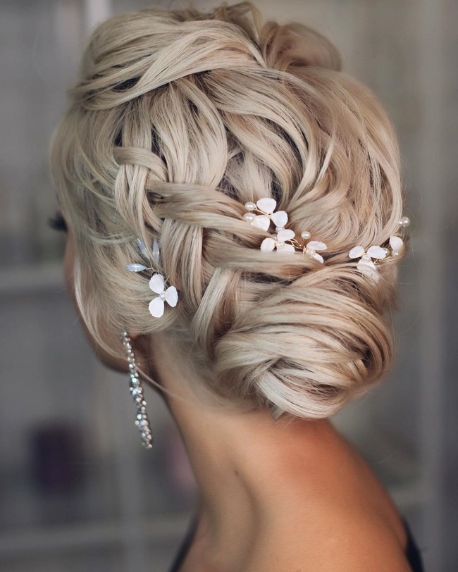 Long wedding updo hairstyles from lenabogucharskaya #wedding #weddingideas #hairstyles #weddingideas #weddinghair #updos #weddingupdos