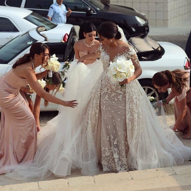 Wedding Photos With Bridesmaids #bridesmaid #wedding #weddingphotos #weddingideas